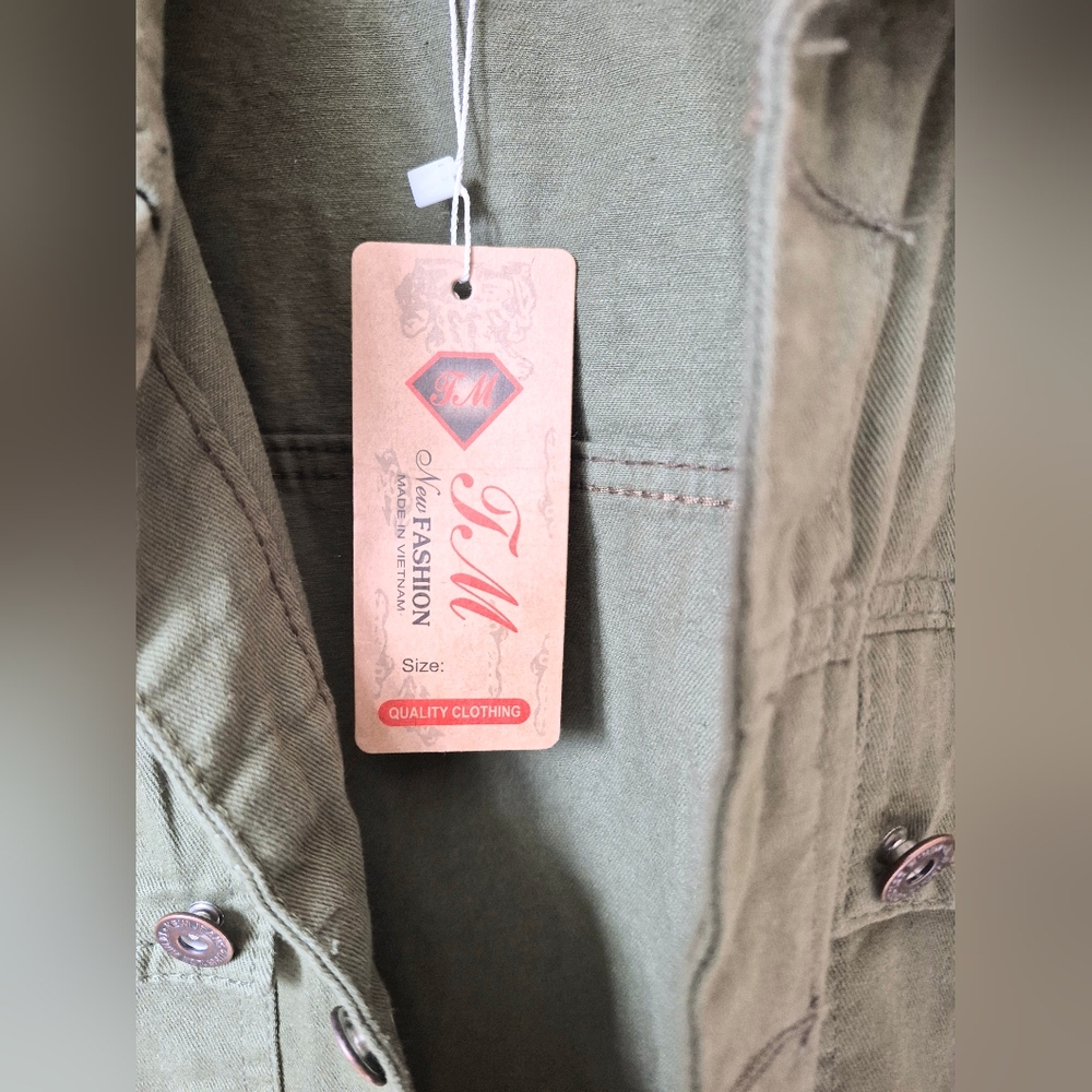 NWT Lee Women's Green Utility Chore Cropped Jacket Size Medium - Picture 4 of 6